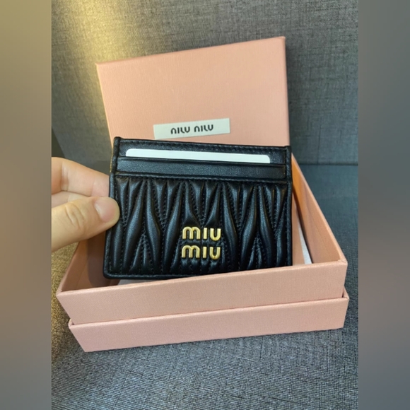 Miu Miu Quilted Black Sheepskin Card Holder with Gold Logo - Picture 1 of 4